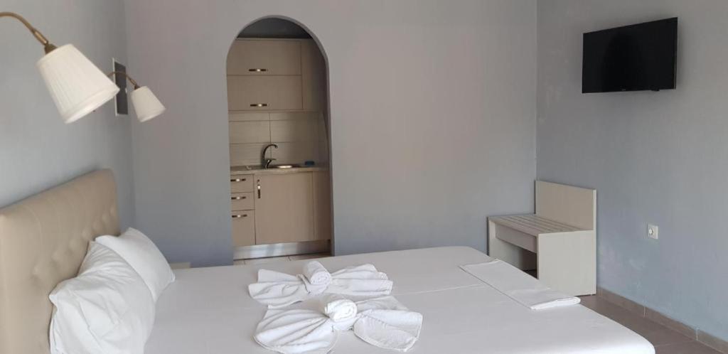 Diogenis Parga Studios Bagian luar foto